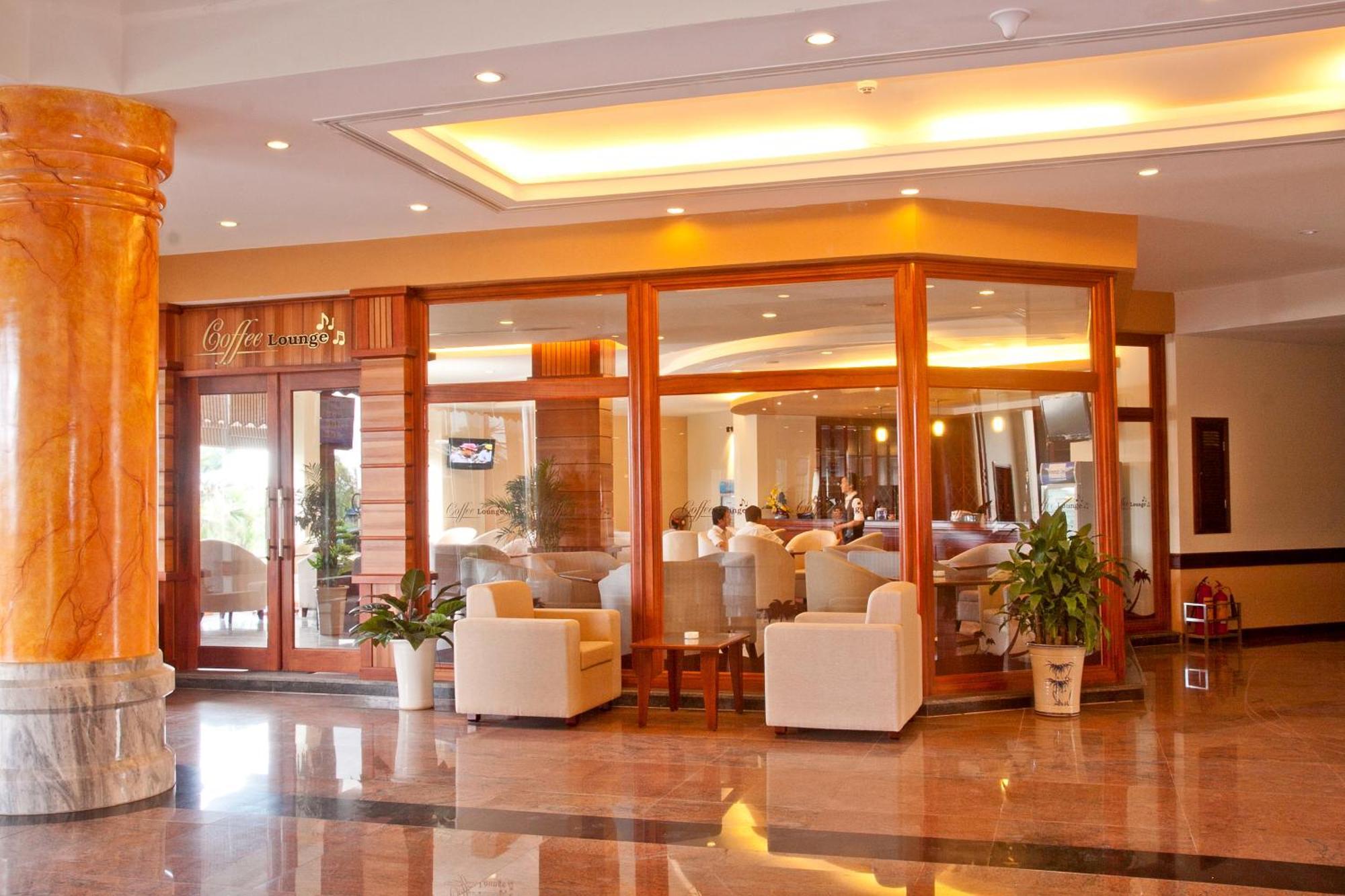 Dlgl - Dung Quat Hotel Куанг Нгай Екстериор снимка