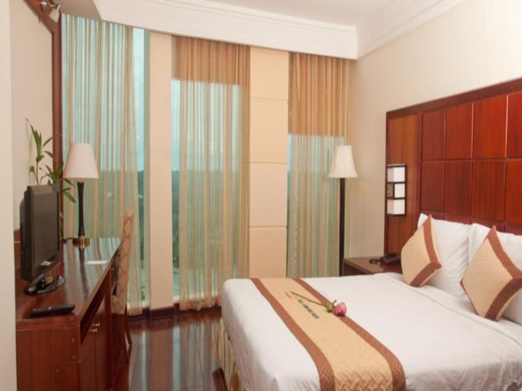 Dlgl - Dung Quat Hotel Куанг Нгай Екстериор снимка
